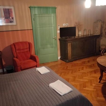 San Petronio Room And Suite Rooms - By Bolognacentro Luxuryh Eksteriør bilde